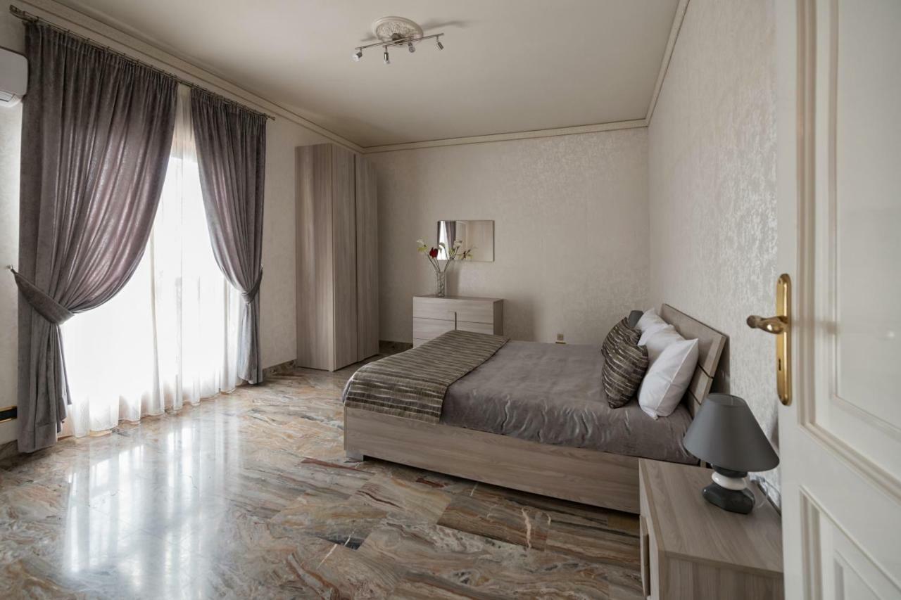 Domus Aurea Bed & Breakfast Шака Екстериор снимка