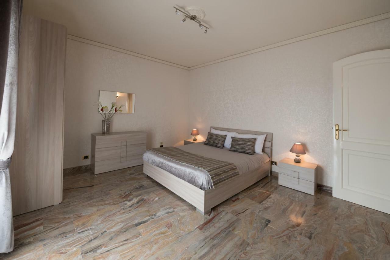Domus Aurea Bed & Breakfast Шака Екстериор снимка
